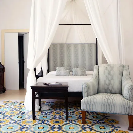 Donna Coraly Country Boutique 2*