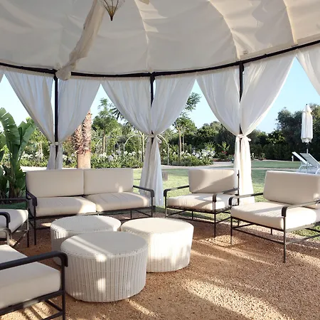 Donna Coraly Country Boutique 2*