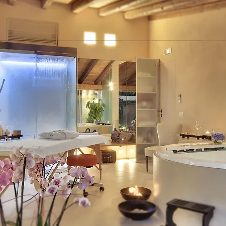 リゾート Donna Coraly Country Boutique アレネッラ