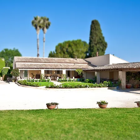 リゾート Donna Coraly Country Boutique 2*