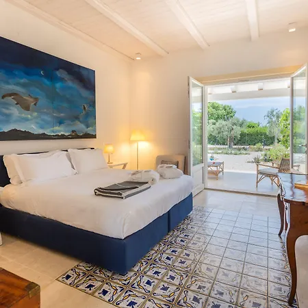 Donna Coraly Country Boutique 2* アレネッラ