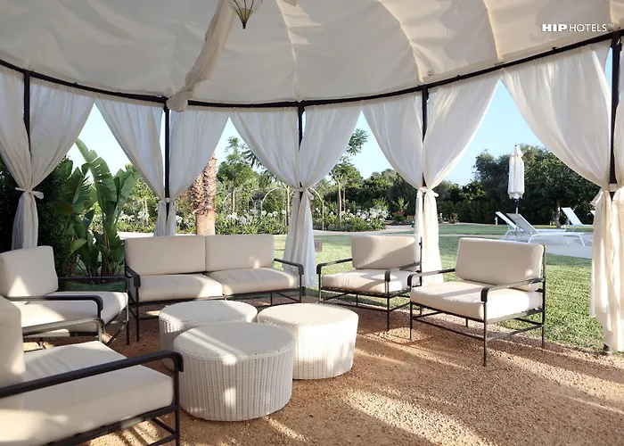 Donna Coraly Country Boutique 2*